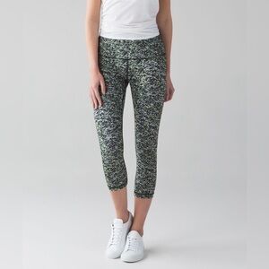 🍋 Lululemon Wunder Under Crop (Hi-Rise) (Full-On Luxtreme)